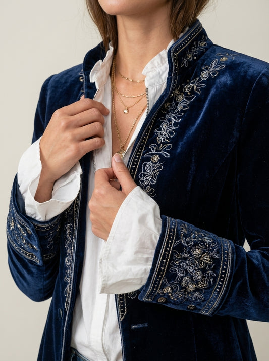 Nuria - Chaqueta Elegante de Terciopelo