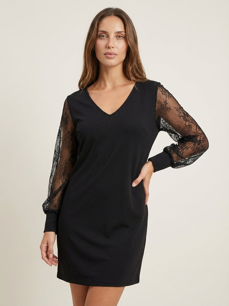 Eva - Vestido Elegante en Encaje con Escote en V